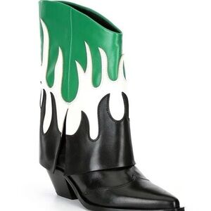 COPY - Gianni Bini
Conley Flame
Leather Western
Foldover Boots